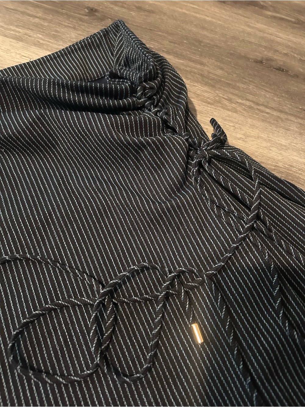 Mark & James Badgley Mischka Navy Pinstripe A-Line Skirt with Side Tie Size 3XL - Picture 6 of 8